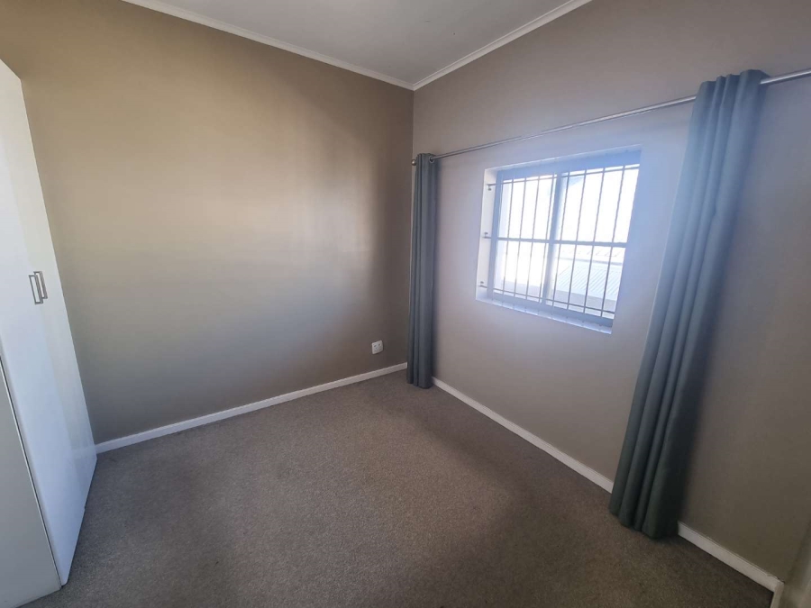 To Let 1 Bedroom Property for Rent in Mowbray Western Cape